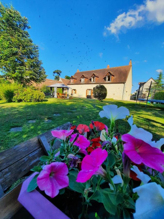 La Maison Genevier - Chambre La Family Montreuil-en-Touraine Екстер'єр фото